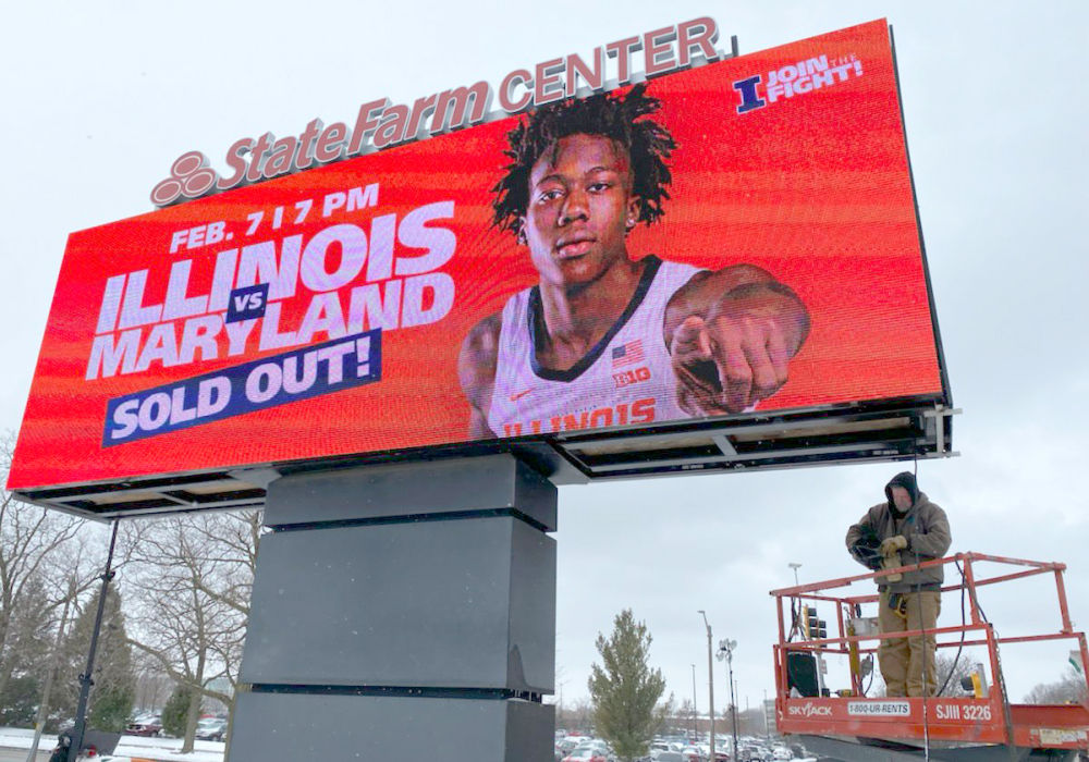 UI MBB videoboard